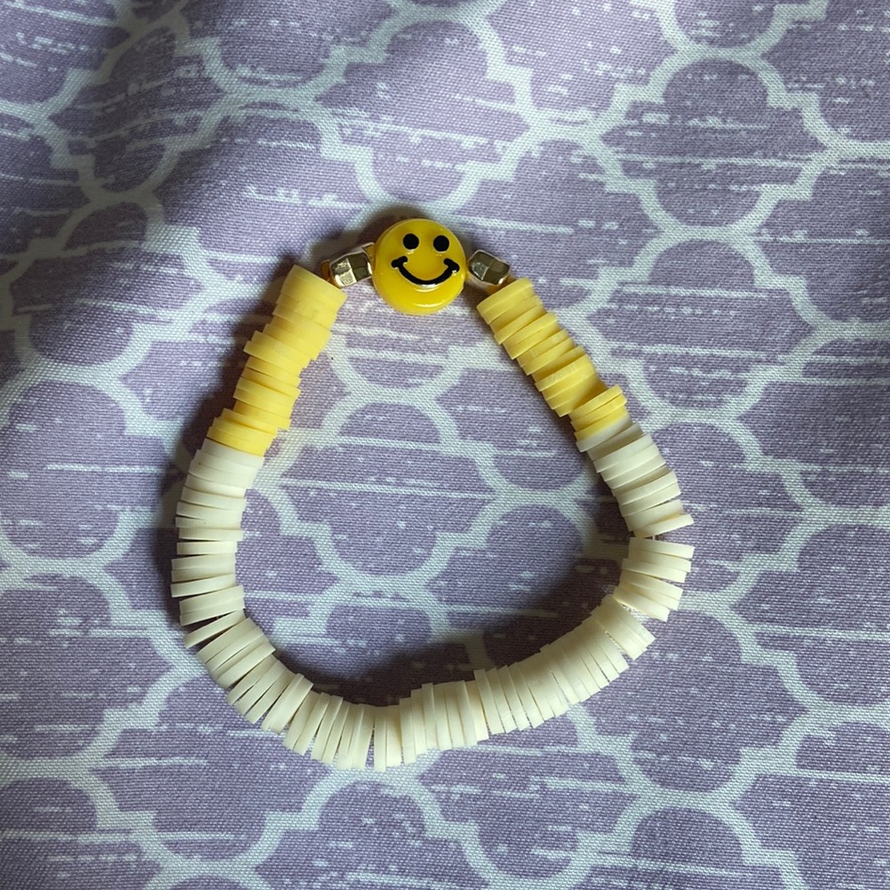 yellow and cream hieshi bead bracelet